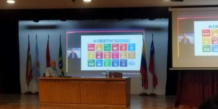 Prefeitura de Juazeiro é representada em Congresso Internacional de Educação