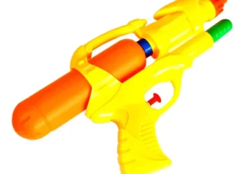 Segurança: Pistolas d’água são alvo da PM nos portais de abordagem