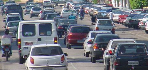 Desconto de 8% engloba proprietários de veículos com placas de finais 1 e 2