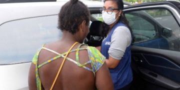 Serviços de saúde são levados para população de rua de Salvador