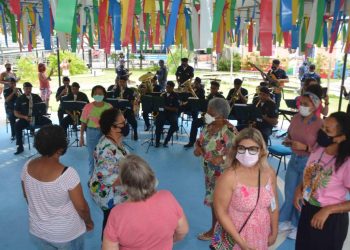 Ritmo: Fumpres promove aulas de dança gratuitas para aposentados e pensionistas municipais