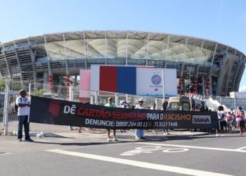 Conscientização: Sepromi realiza campanha de combate ao racismo nas finais do Campeonato Baiano