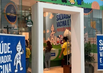 Saúde: Ação Salvador Contra a Dengue aplica 950 doses da vacina