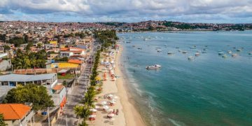 Salvador 475 anos: Entre belas praias e a linha do trem