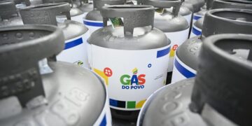 Gás do povo: a previsão é de que em março todos os municípios do país sejam atendidos