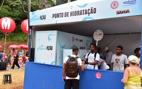 Carnaval: Hidratação gratuita fornecida pela Embasa