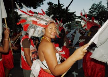 Cultura: Bloco Apaxes do Tororó reafirma ancestralidade e resistência cultural no Circuito Osmar