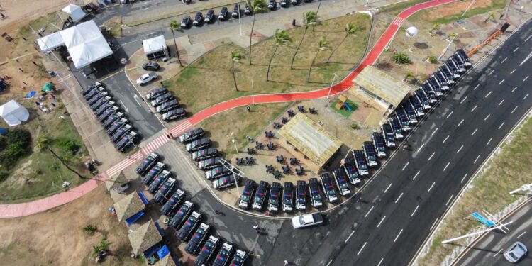 Novos equipamentos e mais de 100 viaturas entregues na Bahia