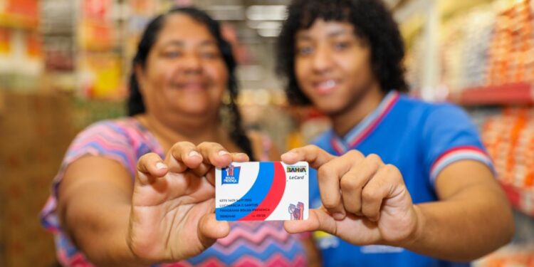 Bahia: Bolsa Presença terá crédito de março liberado para mais de 366 mil estudantes neste domingo (15)