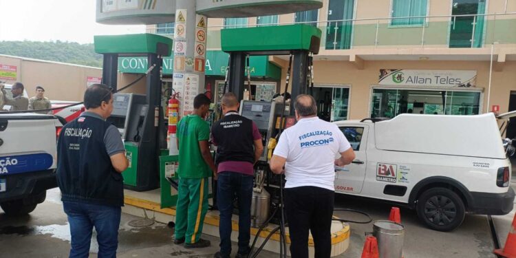 Bahia: Procon intensifica operação e amplia fiscalização de combustíveis no interior do Estado
