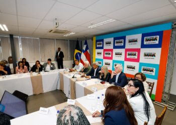 Agenda institucional: Governo da Bahia realiza balanço estratégico com secretários e parlamentares
