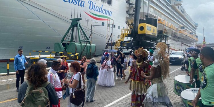 Mercado: Temporada de cruzeiros 2025/2026 injeta R$ 115 milhões na economia baiana