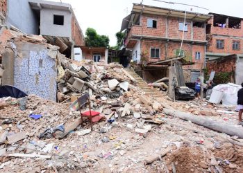 Vistoria técnica: Codesal evacua seis edificações no entorno de prédio que desabou em Luís Anselmo
