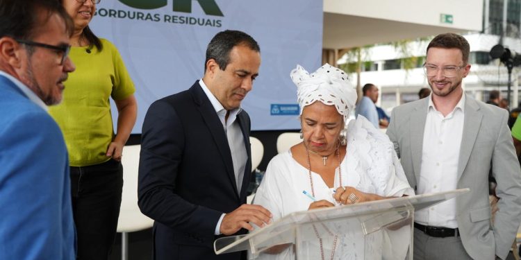Prefeitura e Petrobras apostam na economia circular com transformação de óleo usado em biodiesel