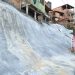 Codesal: Comunidade no Lobato ganha proteção de encosta que beneficia 37 famílias