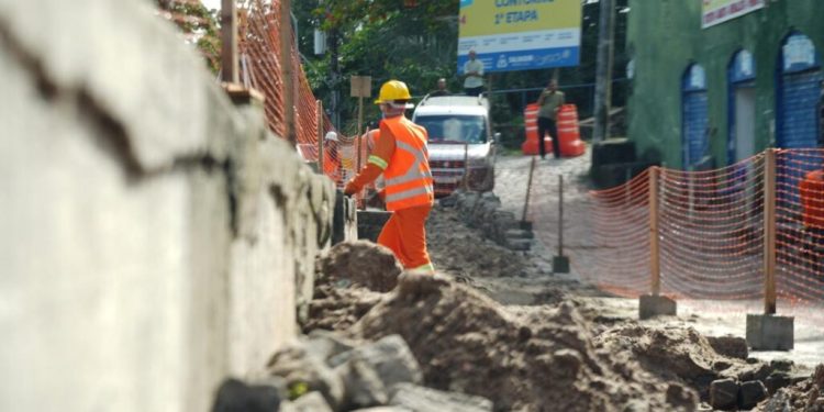 Avenida Contorno: Prefeitura de Salvador inicia obras de requalificação do calçadão