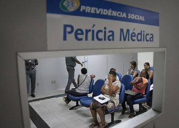 Perícia médica no INSS passa a ter presença de intérpretes de Libras para pessoas com deficiência
