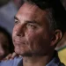 Foragido: Investigações contra Flávio Bolsonaro continuam no STF mesmo após fuga